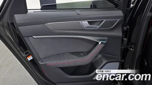 2025 Audi RS6 (C8) 4.0 TFSI Quattro Avant Performance Sold VIN WUAZZZF23SN907649 – exterior detail 2025 Audi RS6 (C8) 4.0 TFSI Quattro Avant Performance Sold VIN WUAZZZF23SN907649 – exterior detail