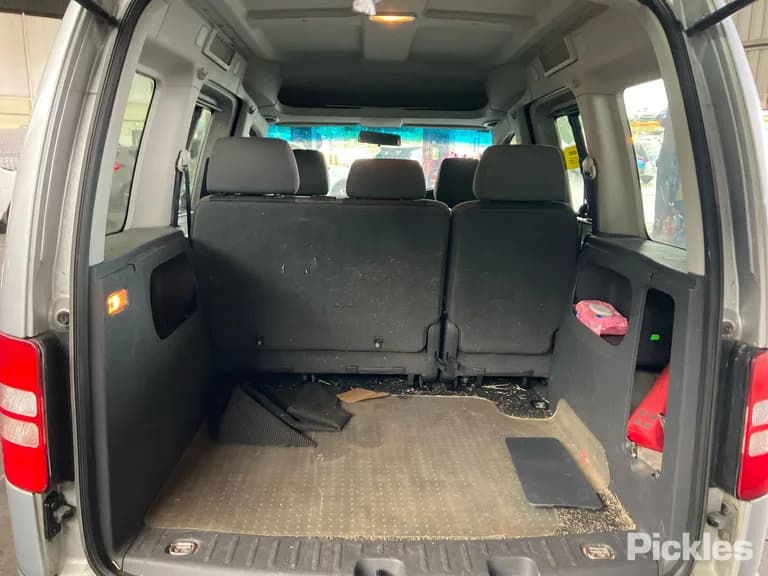 2015 Volkswagen Caddy Used VIN WV2ZZZ2KZFX110198 – side profile 2015 Volkswagen Caddy Used VIN WV2ZZZ2KZFX110198 – side profile
