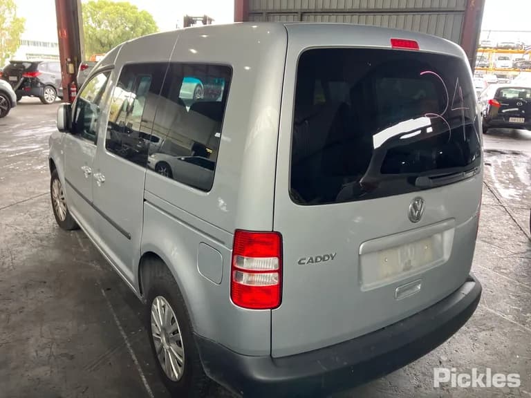 2015 Volkswagen Caddy Used VIN WV2ZZZ2KZFX110198 – photo 11 2015 Volkswagen Caddy Used VIN WV2ZZZ2KZFX110198 – photo 11