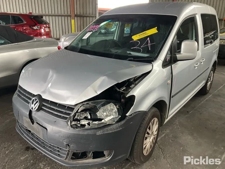 2015 Volkswagen Caddy Used VIN WV2ZZZ2KZFX110198 – photo 15 2015 Volkswagen Caddy Used VIN WV2ZZZ2KZFX110198 – photo 15