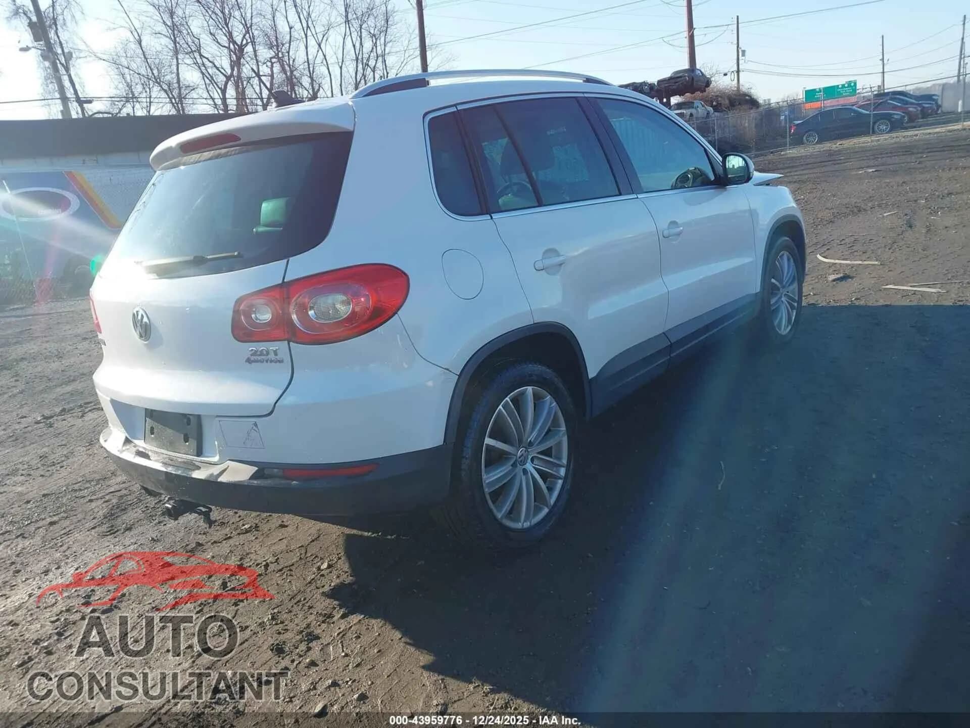 2009 VOLKSWAGEN TIGUAN Damaged VIN WVGBV75N79W530852 – dashboard 2009 VOLKSWAGEN TIGUAN Damaged VIN WVGBV75N79W530852 – dashboard