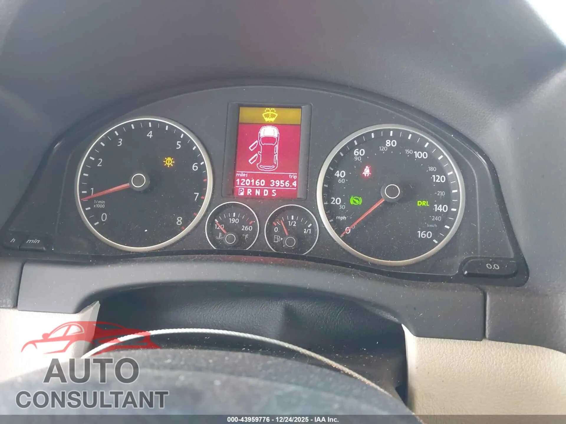 2009 VOLKSWAGEN TIGUAN Damaged VIN WVGBV75N79W530852 – exterior detail 2009 VOLKSWAGEN TIGUAN Damaged VIN WVGBV75N79W530852 – exterior detail