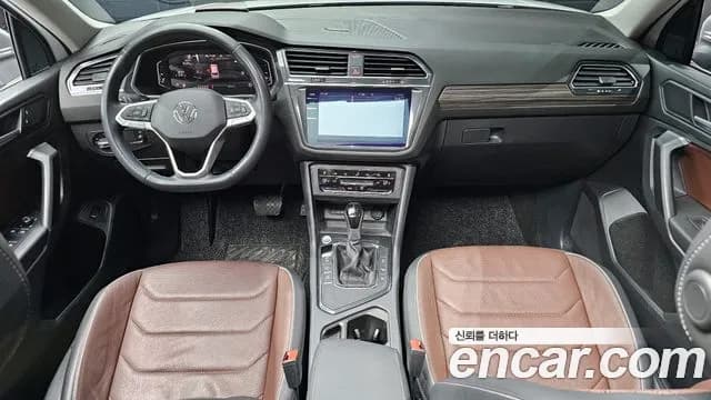 2023 Volkswagen Tiguan Allspace 2.0 TSI Prestige Sold VIN WVGZZZ5N0PM061014 – interior seats 2023 Volkswagen Tiguan Allspace 2.0 TSI Prestige Sold VIN WVGZZZ5N0PM061014 – interior seats
