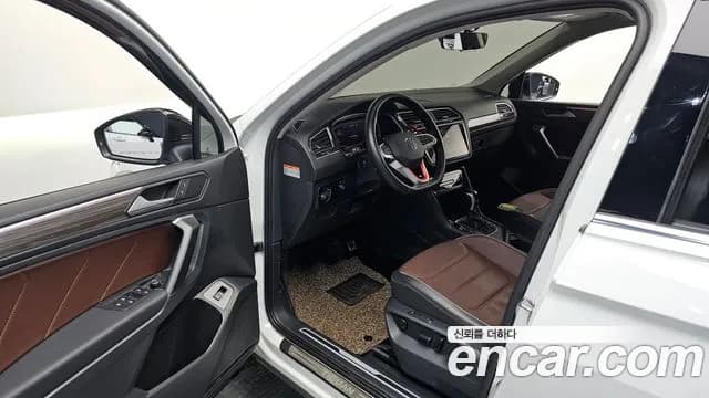2024 Volkswagen Tiguan Allspace 2.0 TSI Prestige Sold VIN WVGZZZ5N0RM063249 – photo 19 2024 Volkswagen Tiguan Allspace 2.0 TSI Prestige Sold VIN WVGZZZ5N0RM063249 – photo 19