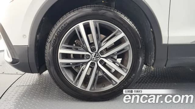 2023 Volkswagen Tiguan Allspace 2.0 TSI Prestige Sold VIN WVGZZZ5N2PM003907 – photo 12 2023 Volkswagen Tiguan Allspace 2.0 TSI Prestige Sold VIN WVGZZZ5N2PM003907 – photo 12
