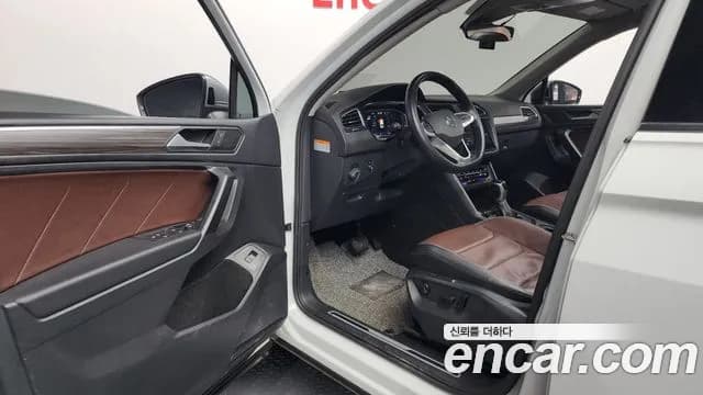 2023 Volkswagen Tiguan Allspace 2.0 TSI Prestige Sold VIN WVGZZZ5N2PM003907 – photo 18 2023 Volkswagen Tiguan Allspace 2.0 TSI Prestige Sold VIN WVGZZZ5N2PM003907 – photo 18