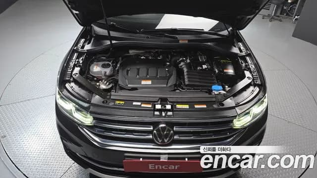 2023 Volkswagen Tiguan 2nd Gen 2.0 TDI Prestige Sold VIN WVGZZZ5N2PW078336 – exterior detail 2023 Volkswagen Tiguan 2nd Gen 2.0 TDI Prestige Sold VIN WVGZZZ5N2PW078336 – exterior detail