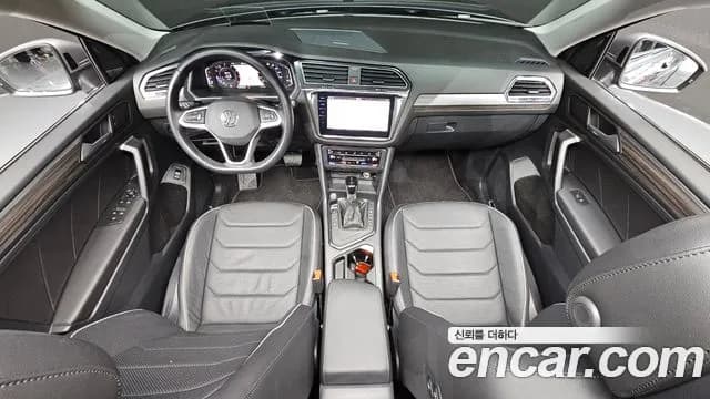 2024 Volkswagen Tiguan Allspace 2.0 TSI Prestige Sold VIN WVGZZZ5N2RM058442 – exterior detail 2024 Volkswagen Tiguan Allspace 2.0 TSI Prestige Sold VIN WVGZZZ5N2RM058442 – exterior detail