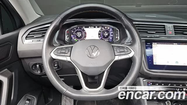 2024 Volkswagen Tiguan Allspace 2.0 TSI Prestige Sold VIN WVGZZZ5N2RM058442 – photo 15 2024 Volkswagen Tiguan Allspace 2.0 TSI Prestige Sold VIN WVGZZZ5N2RM058442 – photo 15