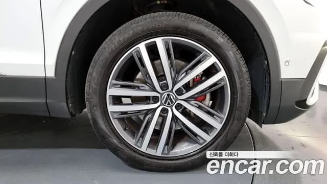 2023 Volkswagen Tiguan Allspace 2.0 TSI Prestige Sold VIN WVGZZZ5N3PM013894 – rear exterior 2023 Volkswagen Tiguan Allspace 2.0 TSI Prestige Sold VIN WVGZZZ5N3PM013894 – rear exterior