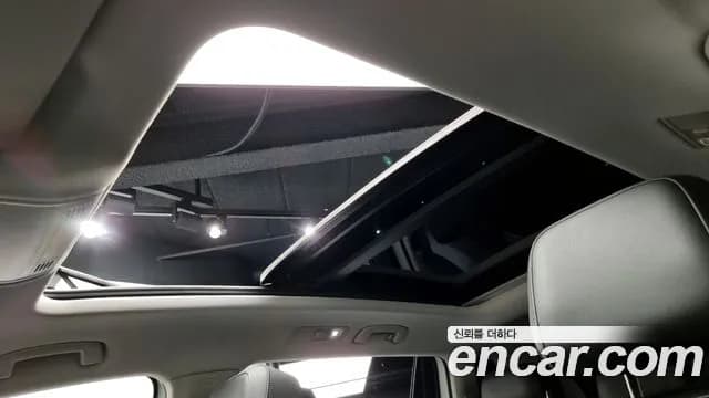2023 Volkswagen Tiguan Allspace 2.0 TSI Prestige Sold VIN WVGZZZ5N3PM013894 – side profile 2023 Volkswagen Tiguan Allspace 2.0 TSI Prestige Sold VIN WVGZZZ5N3PM013894 – side profile