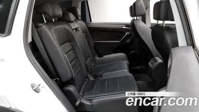 2023 Volkswagen Tiguan Allspace 2.0 TSI Prestige Sold VIN WVGZZZ5N3PM013894 – photo 12 2023 Volkswagen Tiguan Allspace 2.0 TSI Prestige Sold VIN WVGZZZ5N3PM013894 – photo 12