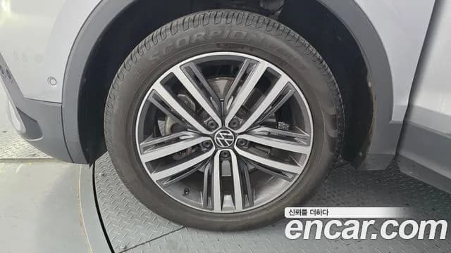 2023 Volkswagen Tiguan Allspace 2.0 TSI Prestige Sold VIN WVGZZZ5N3PM019484 – photo 17 2023 Volkswagen Tiguan Allspace 2.0 TSI Prestige Sold VIN WVGZZZ5N3PM019484 – photo 17
