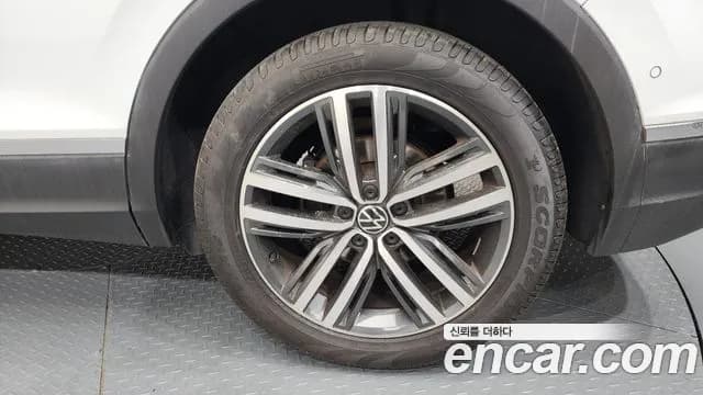 2024 Volkswagen Tiguan 2nd Gen 2.0 TDI Prestige Sold VIN WVGZZZ5N3RW061984 – photo 34 2024 Volkswagen Tiguan 2nd Gen 2.0 TDI Prestige Sold VIN WVGZZZ5N3RW061984 – photo 34