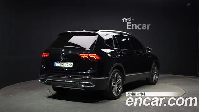 2023 Volkswagen Tiguan Allspace 2.0 TSI Prestige Sold VIN WVGZZZ5N4PM046080 – side profile 2023 Volkswagen Tiguan Allspace 2.0 TSI Prestige Sold VIN WVGZZZ5N4PM046080 – side profile