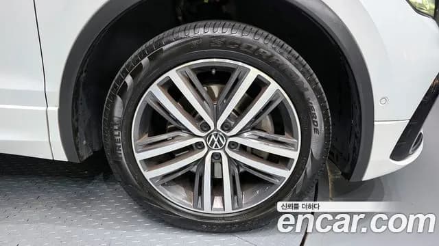 2023 Volkswagen Tiguan Allspace 2.0 TSI Prestige Sold VIN WVGZZZ5N4PM069567 – rear exterior 2023 Volkswagen Tiguan Allspace 2.0 TSI Prestige Sold VIN WVGZZZ5N4PM069567 – rear exterior