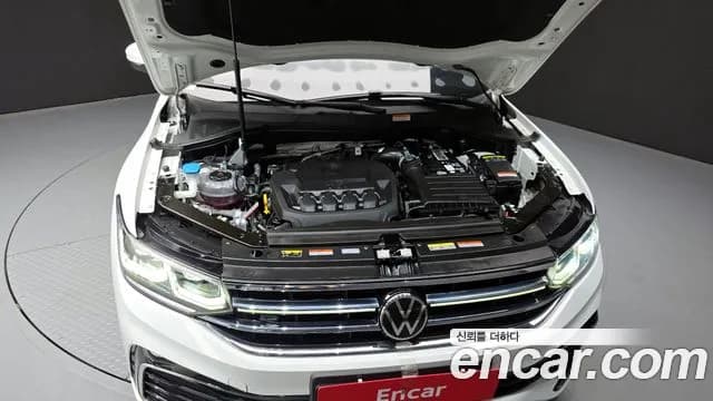2023 Volkswagen Tiguan Allspace 2.0 TSI Prestige Sold VIN WVGZZZ5N4PM069567 – exterior detail 2023 Volkswagen Tiguan Allspace 2.0 TSI Prestige Sold VIN WVGZZZ5N4PM069567 – exterior detail