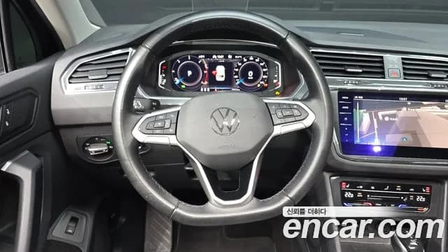 2023 Volkswagen Tiguan 2nd Gen 2.0 TDI Prestige Sold VIN WVGZZZ5N4PW011415 – engine bay 2023 Volkswagen Tiguan 2nd Gen 2.0 TDI Prestige Sold VIN WVGZZZ5N4PW011415 – engine bay