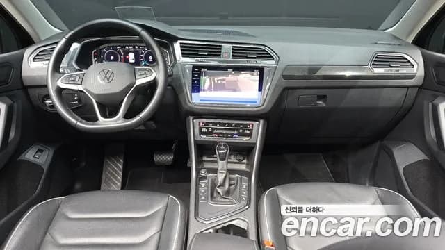 2023 Volkswagen Tiguan 2nd Gen 2.0 TDI Prestige Sold VIN WVGZZZ5N4PW011415 – trunk area 2023 Volkswagen Tiguan 2nd Gen 2.0 TDI Prestige Sold VIN WVGZZZ5N4PW011415 – trunk area