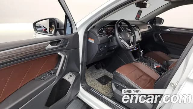2023 Volkswagen Tiguan Allspace 2.0 TSI Prestige Sold VIN WVGZZZ5N5PM012391 – photo 27 2023 Volkswagen Tiguan Allspace 2.0 TSI Prestige Sold VIN WVGZZZ5N5PM012391 – photo 27