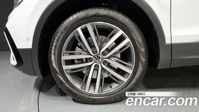 2023 Volkswagen Tiguan Allspace 2.0 TSI Prestige Sold VIN WVGZZZ5N7PM009752 – photo 11 2023 Volkswagen Tiguan Allspace 2.0 TSI Prestige Sold VIN WVGZZZ5N7PM009752 – photo 11