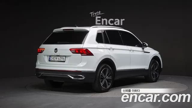 2023 Volkswagen Tiguan 2nd Gen 2.0 TDI Premium Sold VIN WVGZZZ5N7PW033585 – interior seats 2023 Volkswagen Tiguan 2nd Gen 2.0 TDI Premium Sold VIN WVGZZZ5N7PW033585 – interior seats