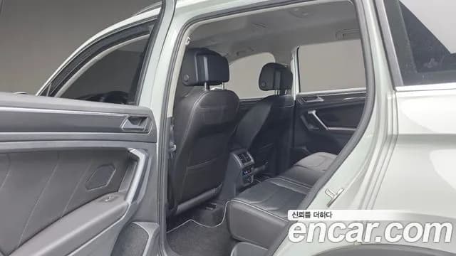 2023 Volkswagen Tiguan 2nd Gen 2.0 TDI Premium Sold VIN WVGZZZ5N7PW033585 – photo 16 2023 Volkswagen Tiguan 2nd Gen 2.0 TDI Premium Sold VIN WVGZZZ5N7PW033585 – photo 16