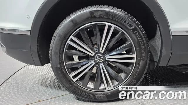 2023 Volkswagen Tiguan 2nd Gen 2.0 TDI Premium Sold VIN WVGZZZ5N7PW033585 – photo 17 2023 Volkswagen Tiguan 2nd Gen 2.0 TDI Premium Sold VIN WVGZZZ5N7PW033585 – photo 17