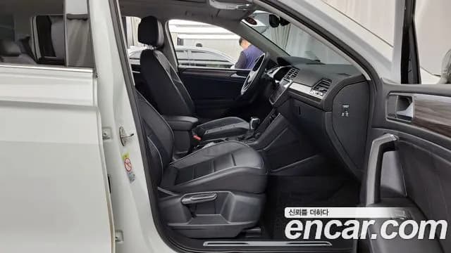 2023 Volkswagen Tiguan Allspace 2.0 TSI Prestige Sold VIN WVGZZZ5N8PM049970 – photo 14 2023 Volkswagen Tiguan Allspace 2.0 TSI Prestige Sold VIN WVGZZZ5N8PM049970 – photo 14