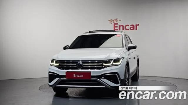 2023 Volkswagen Tiguan Allspace 2.0 TSI Prestige Sold VIN WVGZZZ5NXPM019627 – rear exterior 2023 Volkswagen Tiguan Allspace 2.0 TSI Prestige Sold VIN WVGZZZ5NXPM019627 – rear exterior