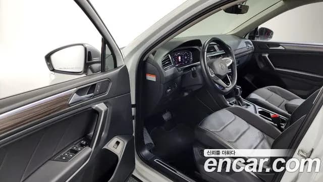 2023 Volkswagen Tiguan Allspace 2.0 TSI Prestige Sold VIN WVGZZZ5NXPM019627 – photo 11 2023 Volkswagen Tiguan Allspace 2.0 TSI Prestige Sold VIN WVGZZZ5NXPM019627 – photo 11