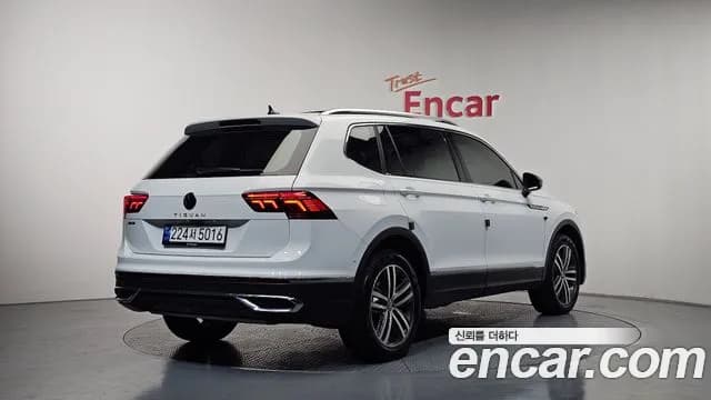 2023 Volkswagen Tiguan Allspace 2.0 TSI Prestige Sold VIN WVGZZZ5NXPM019627 – photo 19 2023 Volkswagen Tiguan Allspace 2.0 TSI Prestige Sold VIN WVGZZZ5NXPM019627 – photo 19