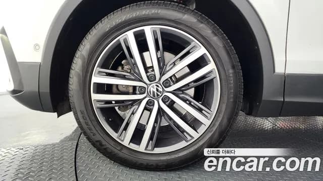 2023 Volkswagen Tiguan Allspace 2.0 TSI Prestige Sold VIN WVGZZZ5NXPM019627 – photo 20 2023 Volkswagen Tiguan Allspace 2.0 TSI Prestige Sold VIN WVGZZZ5NXPM019627 – photo 20