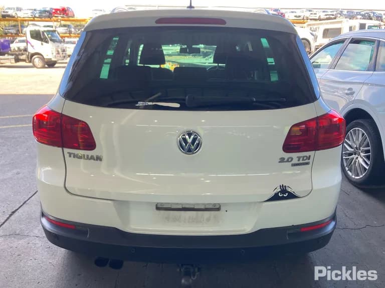 2014 Volkswagen Tiguan Used VIN WVGZZZ5NZFW032268 – front exterior 2014 Volkswagen Tiguan Used VIN WVGZZZ5NZFW032268 – front exterior