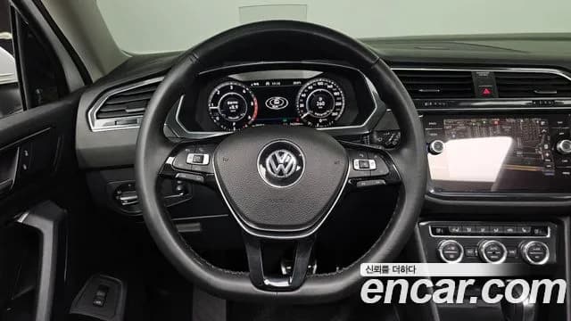2018 Volkswagen Tiguan Allspace 2.0 TDI Prestige Sold VIN WVGZZZ5NZJM189922 – engine bay 2018 Volkswagen Tiguan Allspace 2.0 TDI Prestige Sold VIN WVGZZZ5NZJM189922 – engine bay