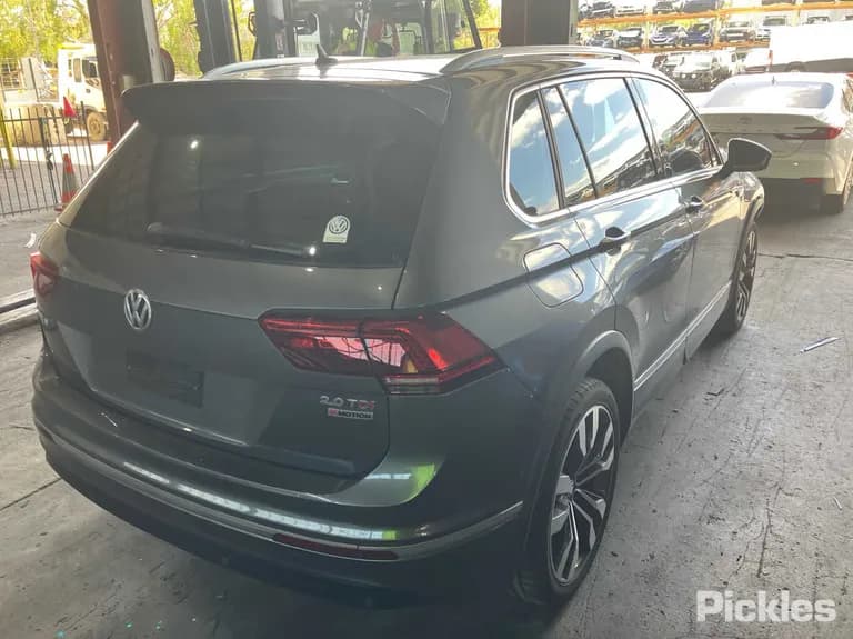 2017 Volkswagen Tiguan Used VIN WVGZZZ5NZJW826939 – photo 24 2017 Volkswagen Tiguan Used VIN WVGZZZ5NZJW826939 – photo 24