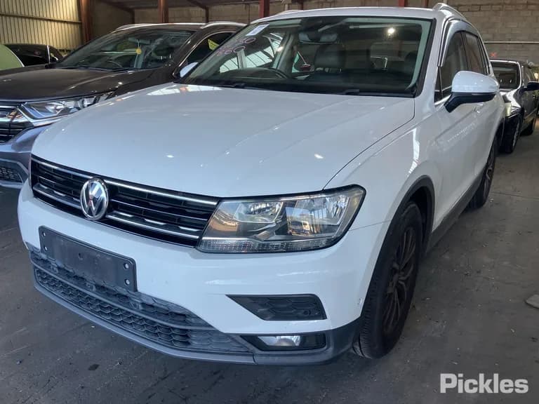 2018 Volkswagen Tiguan Used VIN WVGZZZ5NZJW893732 – rear exterior 2018 Volkswagen Tiguan Used VIN WVGZZZ5NZJW893732 – rear exterior