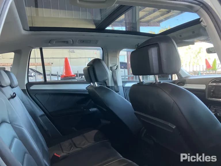 2018 Volkswagen Tiguan Used VIN WVGZZZ5NZJW893732 – photo 23 2018 Volkswagen Tiguan Used VIN WVGZZZ5NZJW893732 – photo 23