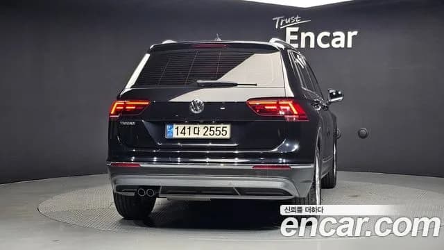 2018 Volkswagen Tiguan 2nd Gen 2.0 TDI Premium Sold VIN WVGZZZ5NZJW930291 – front exterior 2018 Volkswagen Tiguan 2nd Gen 2.0 TDI Premium Sold VIN WVGZZZ5NZJW930291 – front exterior