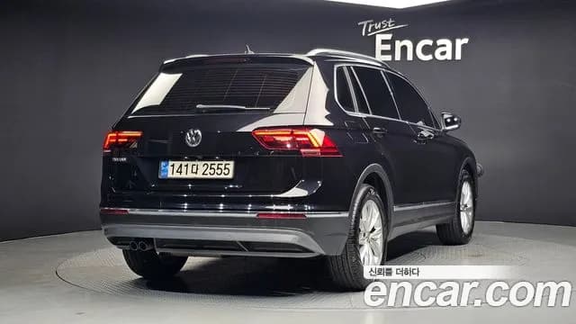 2018 Volkswagen Tiguan 2nd Gen 2.0 TDI Premium Sold VIN WVGZZZ5NZJW930291 – photo 17 2018 Volkswagen Tiguan 2nd Gen 2.0 TDI Premium Sold VIN WVGZZZ5NZJW930291 – photo 17