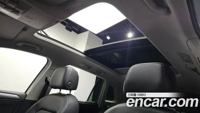 2018 Volkswagen Tiguan 2nd Gen 2.0 TDI 4Motion Prestige Sold VIN WVGZZZ5NZJW953959 – exterior detail 2018 Volkswagen Tiguan 2nd Gen 2.0 TDI 4Motion Prestige Sold VIN WVGZZZ5NZJW953959 – exterior detail