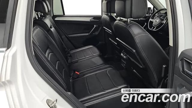 2018 Volkswagen Tiguan 2nd Gen 2.0 TDI Sold VIN WVGZZZ5NZJW968781 – engine bay 2018 Volkswagen Tiguan 2nd Gen 2.0 TDI Sold VIN WVGZZZ5NZJW968781 – engine bay