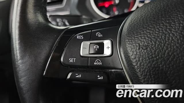 2018 Volkswagen Tiguan 2nd Gen 2.0 TDI Sold VIN WVGZZZ5NZJW968781 – exterior detail 2018 Volkswagen Tiguan 2nd Gen 2.0 TDI Sold VIN WVGZZZ5NZJW968781 – exterior detail