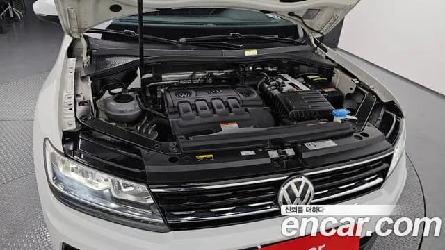 2018 Volkswagen Tiguan 2nd Gen 2.0 TDI Sold VIN WVGZZZ5NZJW968781 – photo 26 2018 Volkswagen Tiguan 2nd Gen 2.0 TDI Sold VIN WVGZZZ5NZJW968781 – photo 26