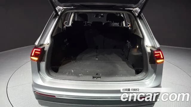 2020 Volkswagen Tiguan Allspace 2.0 TDI Prestige Sold VIN WVGZZZ5NZLM175084 – photo 29 2020 Volkswagen Tiguan Allspace 2.0 TDI Prestige Sold VIN WVGZZZ5NZLM175084 – photo 29
