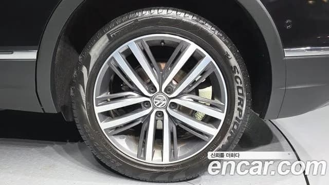 2020 Volkswagen Tiguan Allspace 2.0 TDI Prestige Sold VIN WVGZZZ5NZLM178276 – photo 20 2020 Volkswagen Tiguan Allspace 2.0 TDI Prestige Sold VIN WVGZZZ5NZLM178276 – photo 20