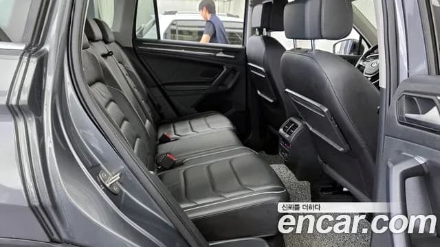 2020 Volkswagen Tiguan 2nd Gen 2.0 TDI 4Motion Prestige Sold VIN WVGZZZ5NZLW352696 – photo 13 2020 Volkswagen Tiguan 2nd Gen 2.0 TDI 4Motion Prestige Sold VIN WVGZZZ5NZLW352696 – photo 13