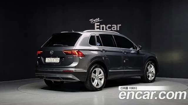 2020 Volkswagen Tiguan 2nd Gen 2.0 TDI 4Motion Prestige Sold VIN WVGZZZ5NZLW352696 – photo 18 2020 Volkswagen Tiguan 2nd Gen 2.0 TDI 4Motion Prestige Sold VIN WVGZZZ5NZLW352696 – photo 18