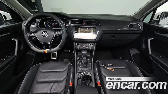2020 Volkswagen Tiguan 2nd Gen 2.0 TDI 4Motion Prestige Sold VIN WVGZZZ5NZLW355799 – interior seats 2020 Volkswagen Tiguan 2nd Gen 2.0 TDI 4Motion Prestige Sold VIN WVGZZZ5NZLW355799 – interior seats