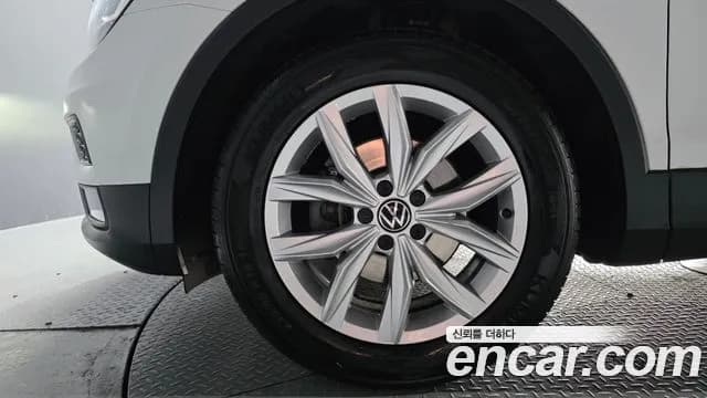 2020 Volkswagen Tiguan 2nd Gen 2.0 TDI Premium Sold VIN WVGZZZ5NZLW398134 – photo 34 2020 Volkswagen Tiguan 2nd Gen 2.0 TDI Premium Sold VIN WVGZZZ5NZLW398134 – photo 34